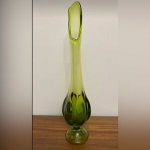 Vintage Viking Swung pedestal vase